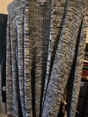 Daisy Fuentes Black & White Marled Open-Front Cardigan